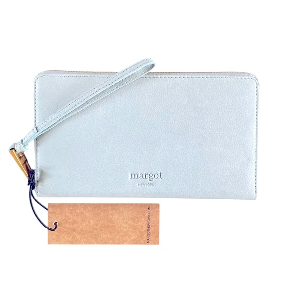 Margot New York Patty Envelope Leather Wristlet Strap Wallet NWT Light Blue - Picture 8 of 8